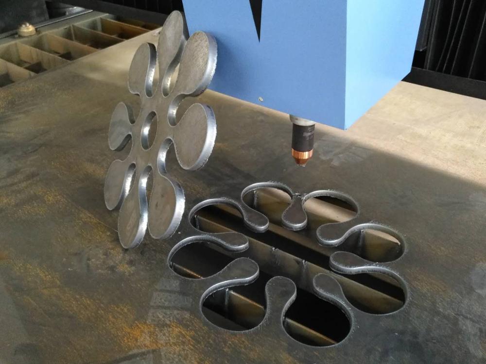 1000W Metal Sheet Cnc Fiber Laser Cutting Machine Découpeuse de laser de fibre de commande numérique par ordinateur de feuille de métal 1000W