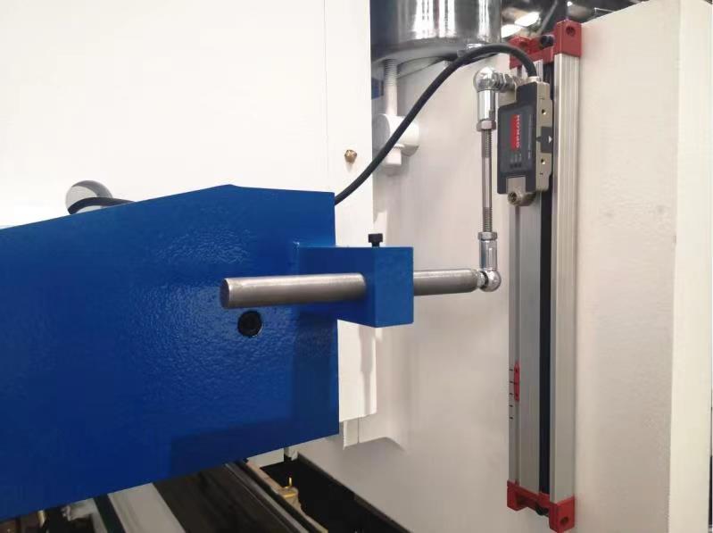 160t-4000 presse plieuse hydraulique à commande numérique par ordinateur à 4 axes