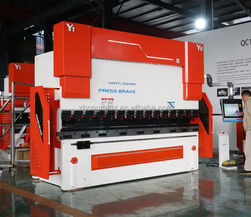 200t 300t Standard Industrial Press Brake Cnc Hydraulic Press Brake Machine 200t 300t Presse plieuse industrielle standard CNC Presse plieuse hydraulique
