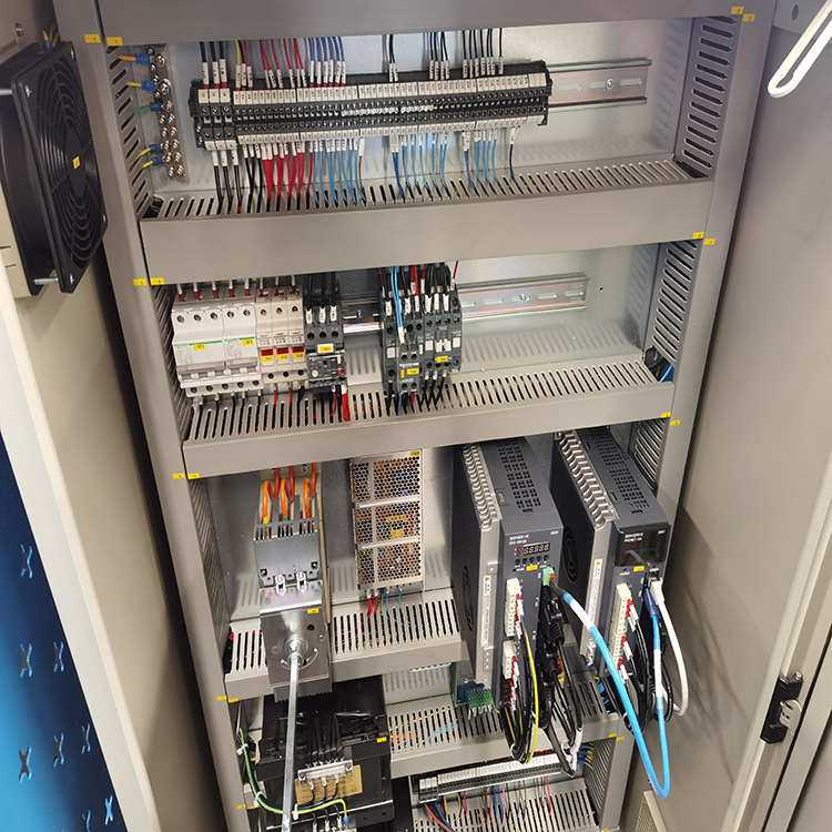 300t/4000 Hydraulic Press Brake Machine Presse plieuse hydraulique 300t/4000