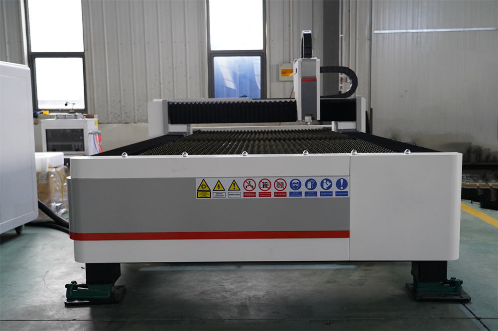 3015 4kw 1kw 2kw 3kw Stainless Steel Cnc Fiber Laser Cutting Machine Machine de découpe laser à fibre CNC en acier inoxydable 3015 4kw 1kw 2kw 3kw
