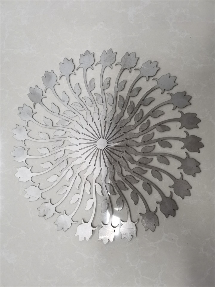 3015 Copper Carbon Stainless Steel Aluminum Iron Metal Cnc Fiber Laser Cutting Machine 3015 Cuivre Acier Inoxydable Au Carbone Aluminium Fer Métal Cnc Fibre Laser Machine De Découpe