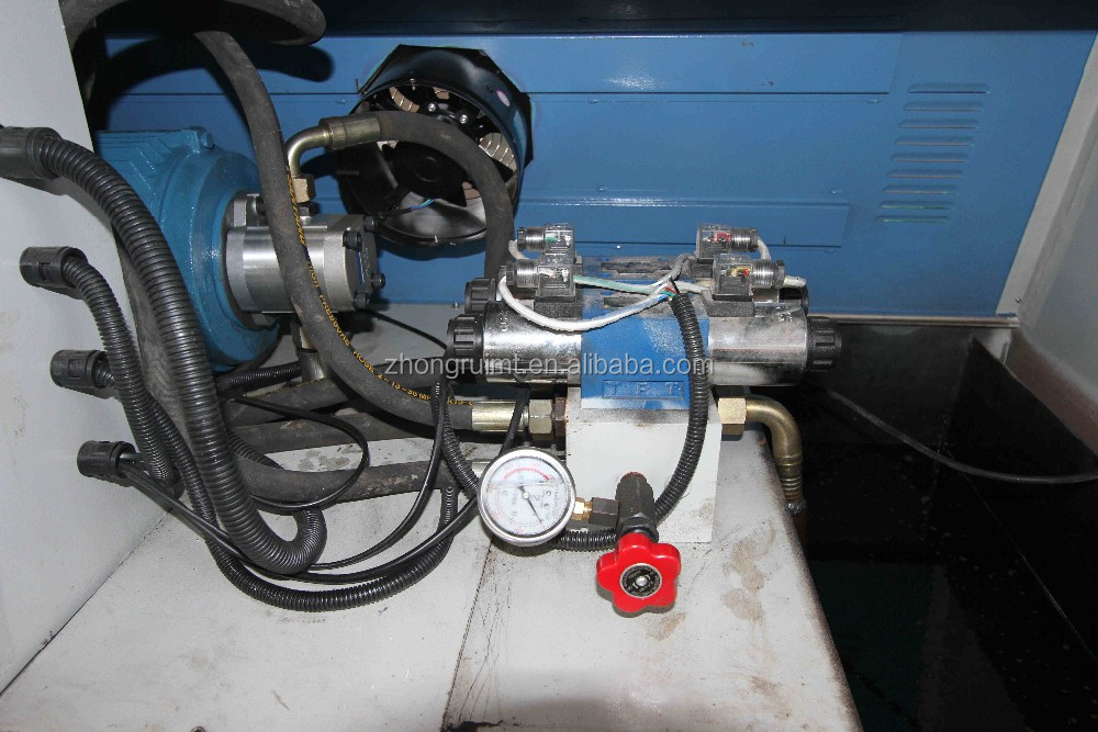 60t Q35-16 Hydraulic Ironworker Shearing Punching Bending And Notching Machine 60t Q35-16 ferronnier hydraulique cisaillant poinçonnant la machine à cintrer et à entailler