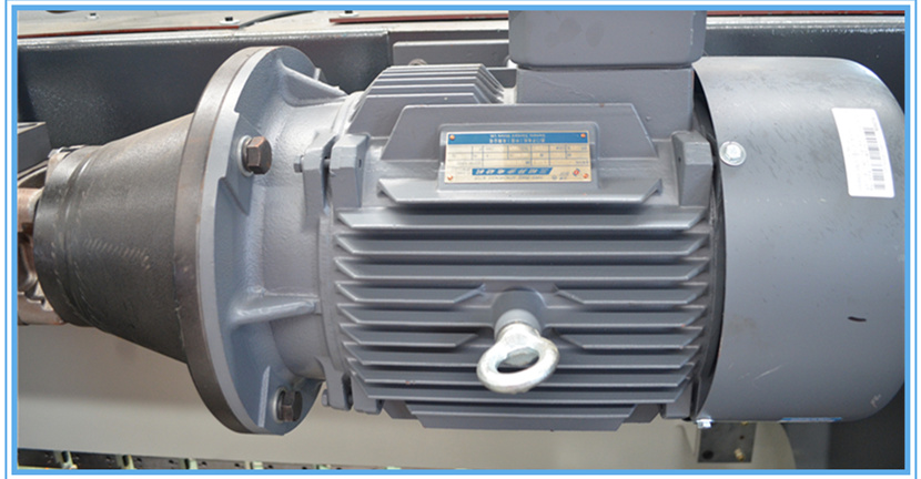 60t Q35-16 Hydraulic Ironworker Shearing Punching Bending And Notching Machine 60t Q35-16 ferronnier hydraulique cisaillant poinçonnant la machine à cintrer et à entailler