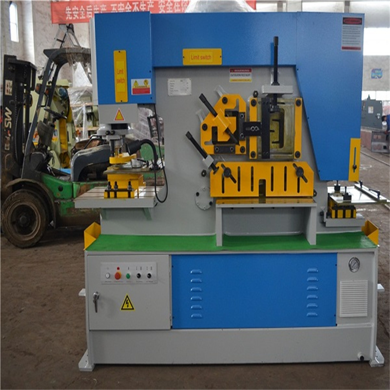 65 tonnes 250 t ferronnerie à froid 120 t 90 cnc 120 tonnes ferronnier hydraulique à double cylindre