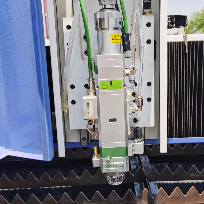 8mm 10mm Carbon Steel Laser Cutter 1530 4020 Cnc Fiber Laser Cutting Machine Machine de découpe laser à fibre CNC 8mm 10mm en acier au carbone 1530 4020