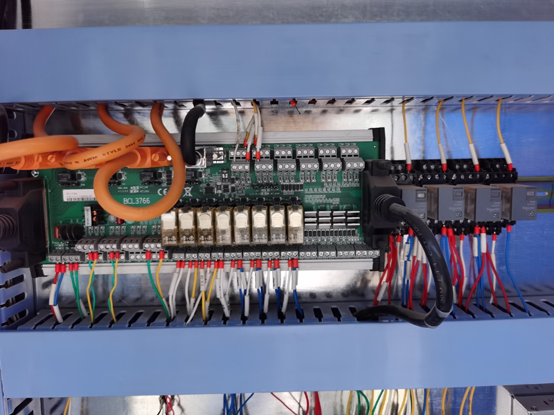 8mm 10mm Carbon Steel Laser Cutter 1530 4020 Cnc Fiber Laser Cutting Machine Machine de découpe laser à fibre CNC 8mm 10mm en acier au carbone 1530 4020