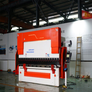 Machine de presse plieuse hydraulique en métal de Chine avec un prix raisonnable