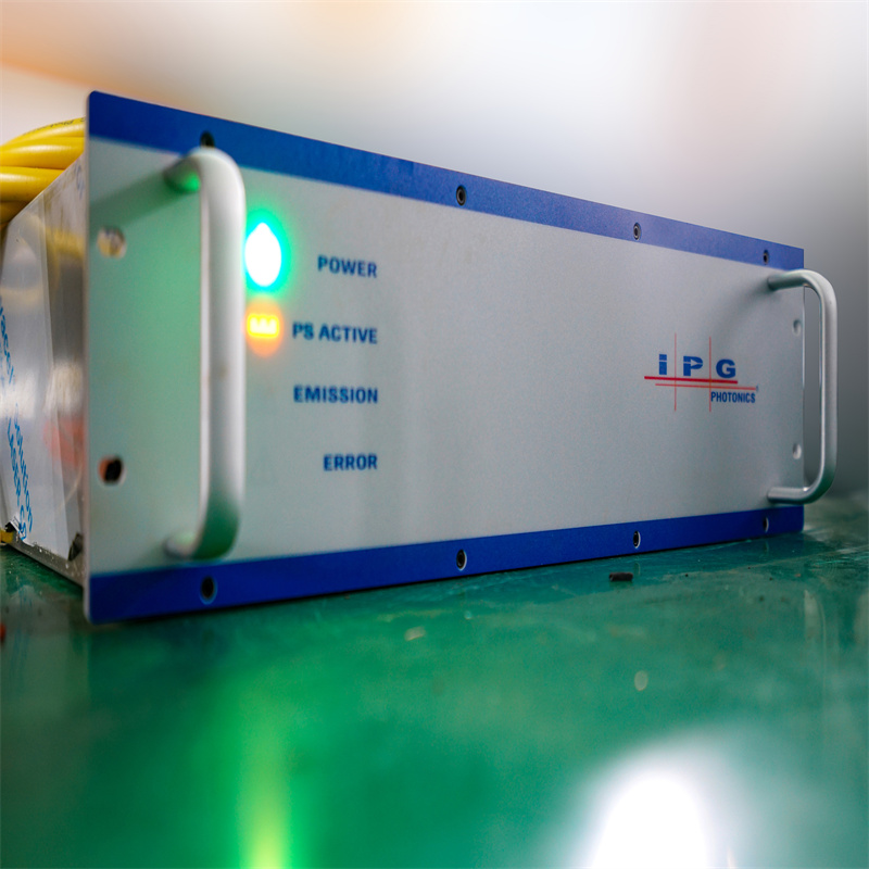 Machine de découpe laser à fibre de tôle cnc