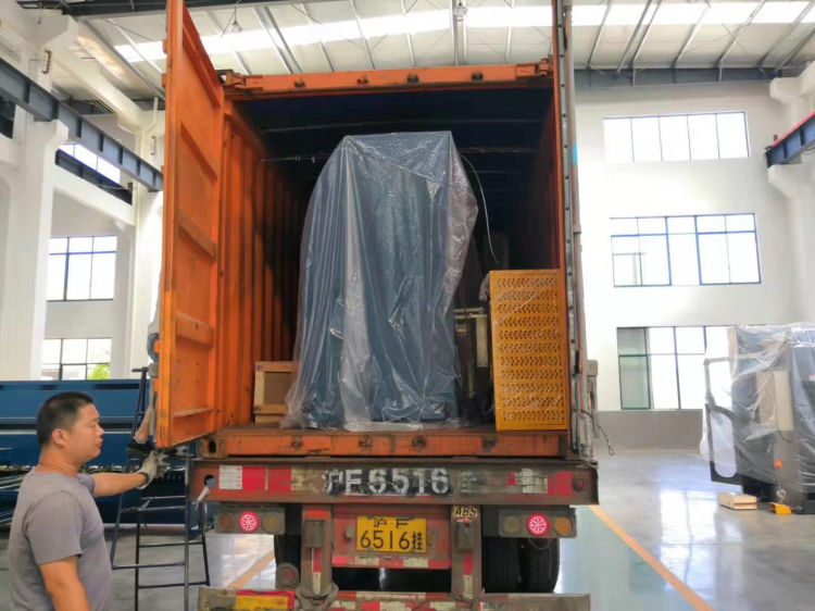 Cnc Nc Hydraulic Press Metal Guillotine Shear Machine For Carbon Stainless Steel Sheet Machine de cisaillement de guillotine en métal de presse hydraulique de commande numérique par ordinateur pour la feuille d'acier inoxydable de carbone