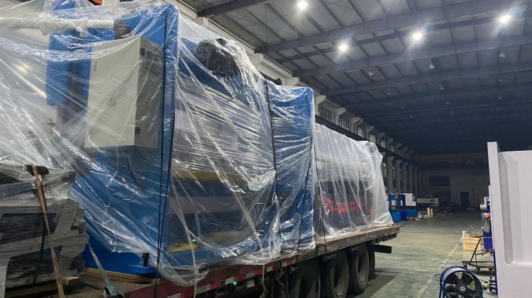 Economic Single Double Worktable Cnc Sheet Metal Fiber Laser Cutting Machine Découpeuse de laser de fibre de tôle de commande numérique par ordinateur de table de travail double simple économique