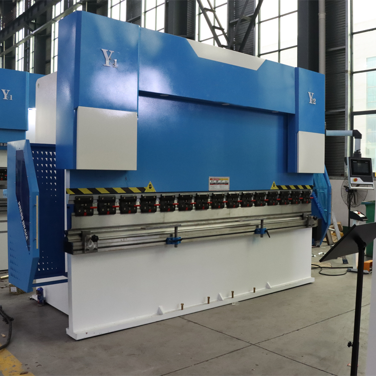 Electric Hydraulic Sheet 4 Axis Cnc Delem Press Brake 63t Metal Bending Machine Feuille hydraulique électrique 4 axes CNC Delem presse plieuse 63t métal plieuse