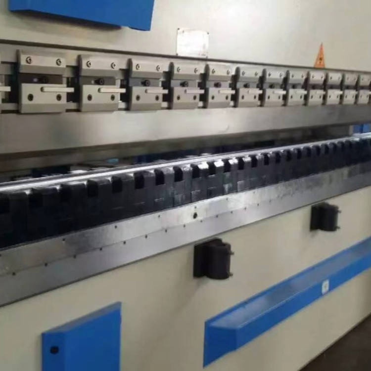 Hydraulic Press Brake Machine Acl Torsion Bar Synchro Mechanical Press Brake Presse plieuse hydraulique machine Acl barre de torsion presse plieuse mécanique synchro