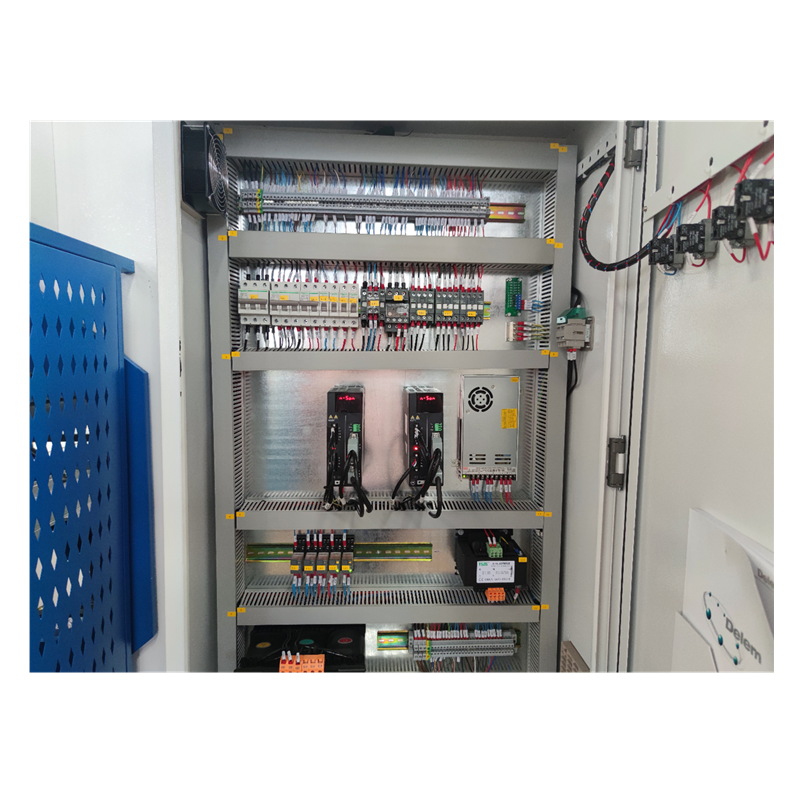 Hydraulic Press Brake Of 130t/3200mm 4+1 Axis Delem Da53t Cnc Press Brake Presse plieuse hydraulique de 130 t/3200 mm 4 + 1 axes Delem Da53t Cnc Presse plieuse