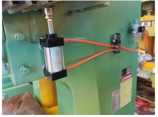 Mechanical Press Machine, 100 Ton Power Press Price Machine de presse mécanique, prix de presse de puissance de 100 tonnes