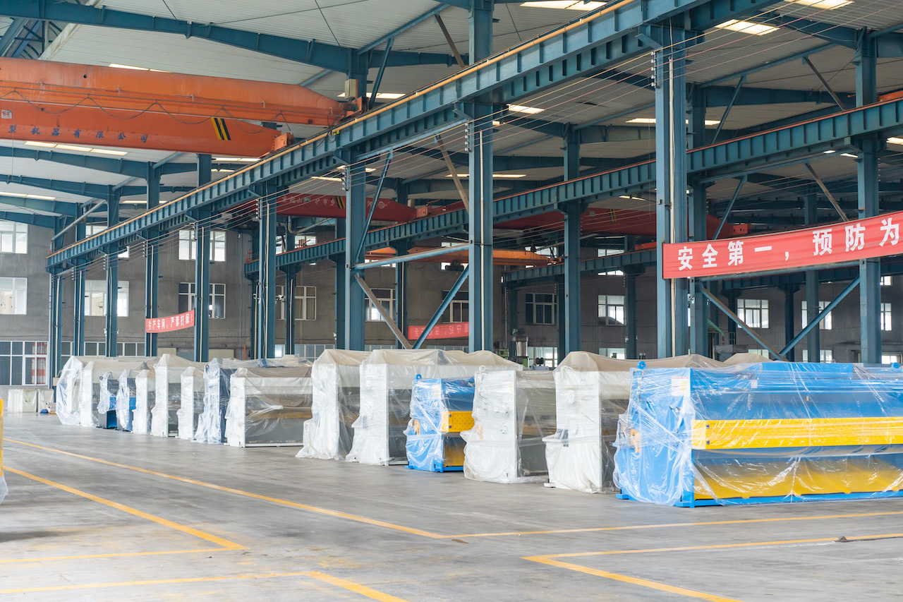 Qc11y 8x3200 Sheet Metal Shearing Machine Steel Plate Hydraulic Shearing Machine Machine de cisaillement hydraulique de plaque d'acier de machine de cisaillement de tôle de Qc11y 8x3200