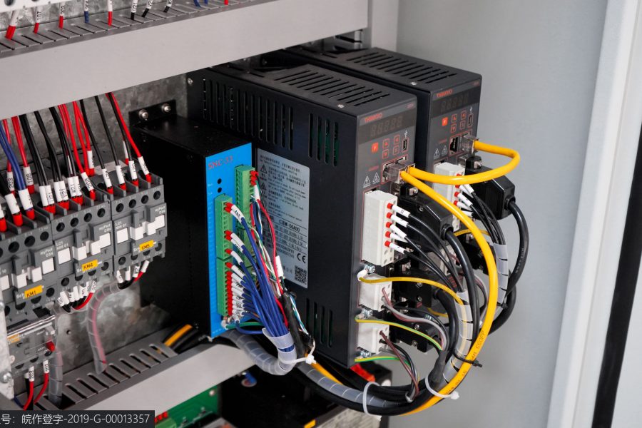 Wc67 Hydraulic Press Brake / CNC Press Bending Machine / Plate Bending Machine China Presse plieuse hydraulique WC67 / plieuse de presse CNC / plieuse de plaque Chine