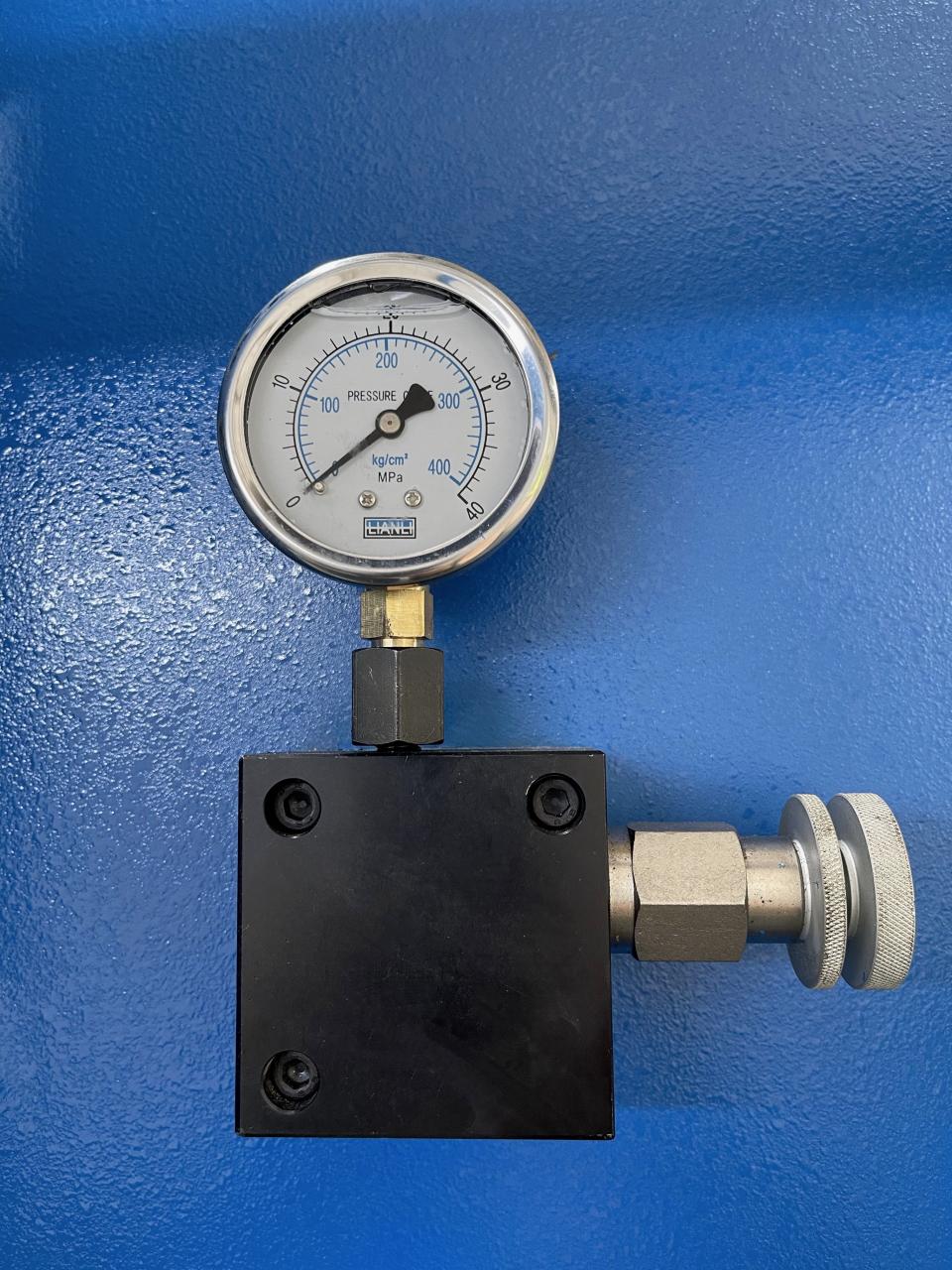 Wc67k-400T Cnc Plc Machine à cintrer les feuilles manuelle hydraulique Nc Presse plieuse