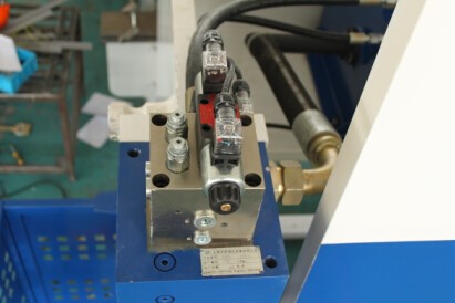 Wc67yk 80 100 160 200 Ton 3200mm E21 Nc Sheet Metal Oil Hydraulic Press Brake Price Wc67yk 80 100 160 200 tonnes 3200mm E21 Nc Sheet Metal Oil Presse hydraulique Prix