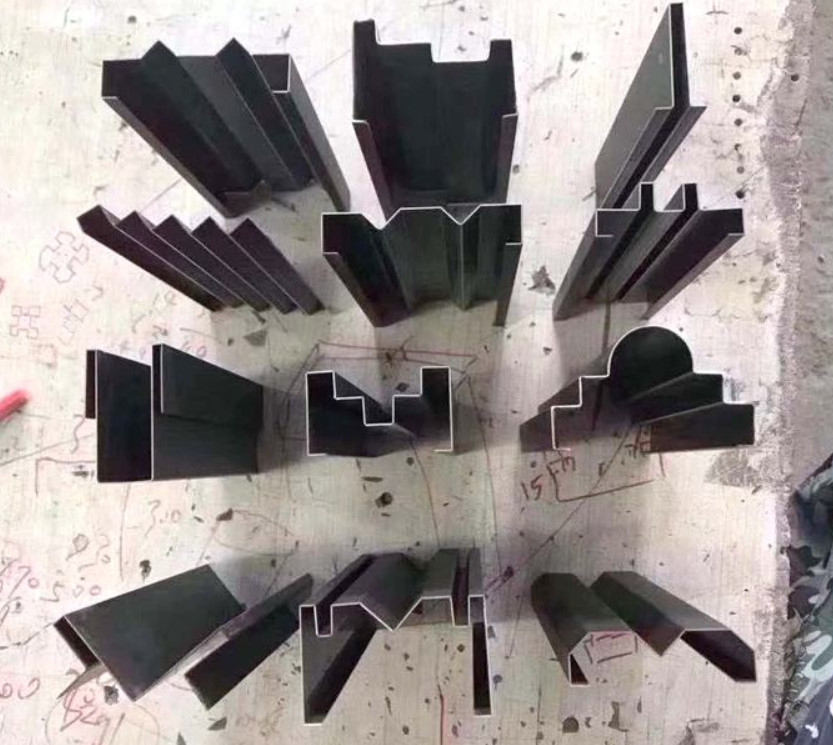 Wc67yk 80 100 160 200 Ton 3200mm E21 Nc Sheet Metal Oil Hydraulic Press Brake Price Wc67yk 80 100 160 200 tonnes 3200mm E21 Nc Sheet Metal Oil Presse hydraulique Prix